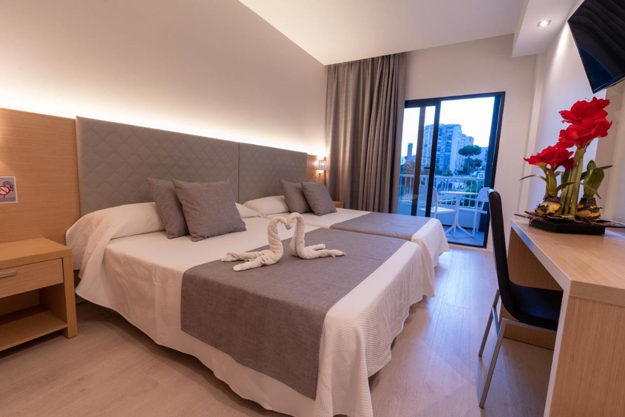 Deluxe Double or Twin Room Sea View