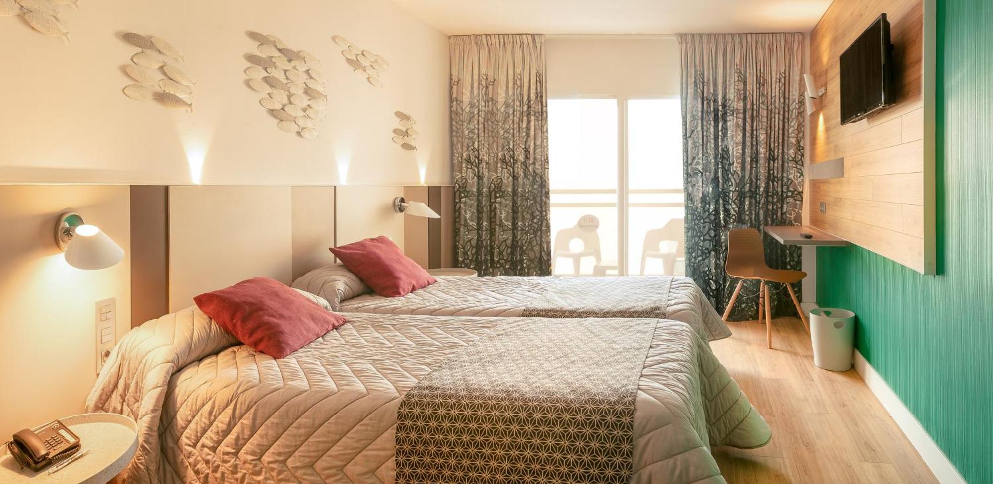 Superior Double Room (2 Adults)