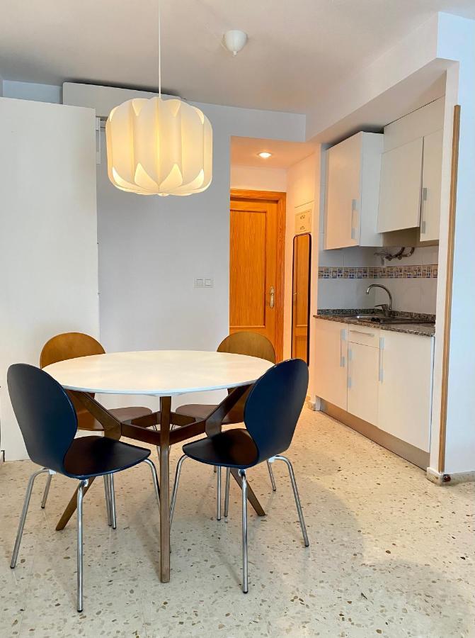 One-Bedroom Apartment,1314179767:JPEG