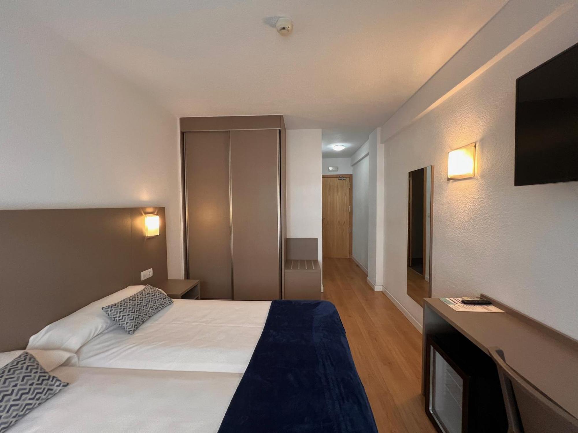 Twin Room Terrace