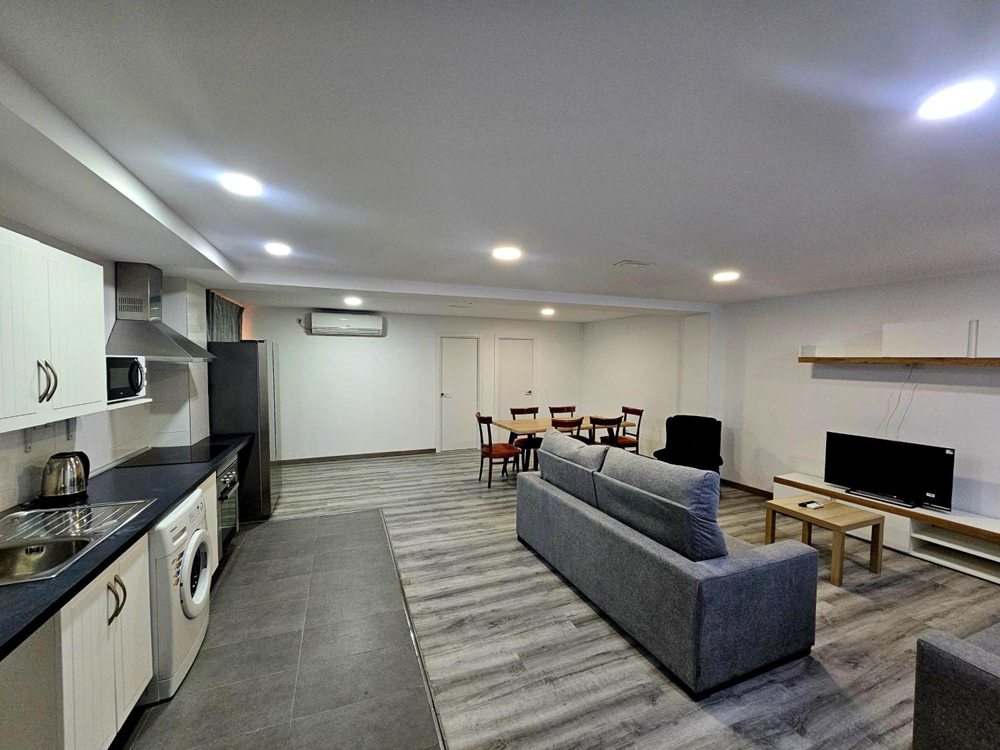 One-Bedroom Apartment