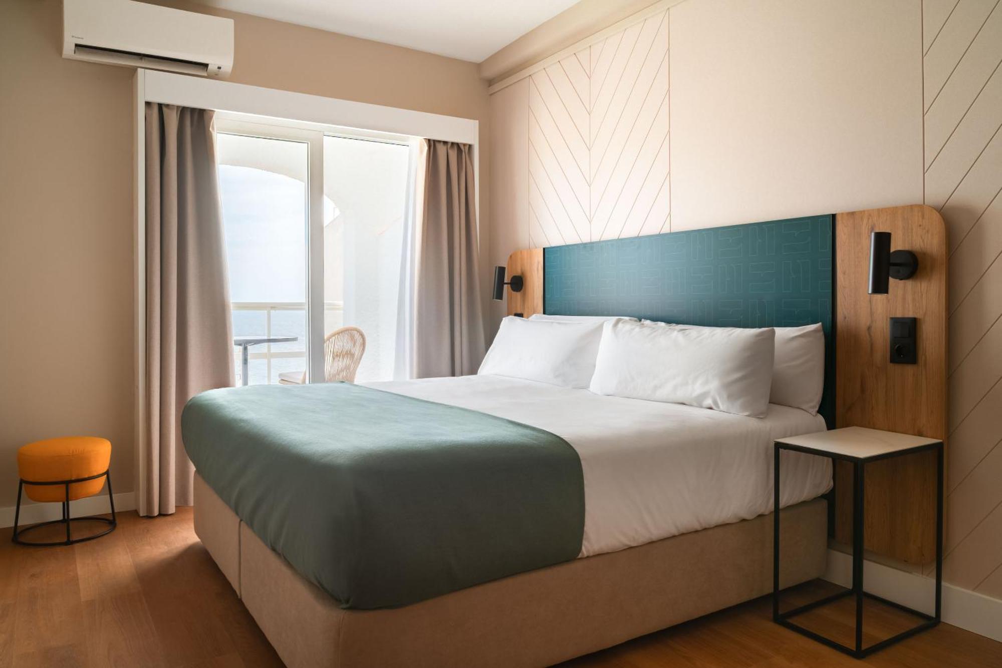 Queen Room with private terrace,1730039669:JPEG