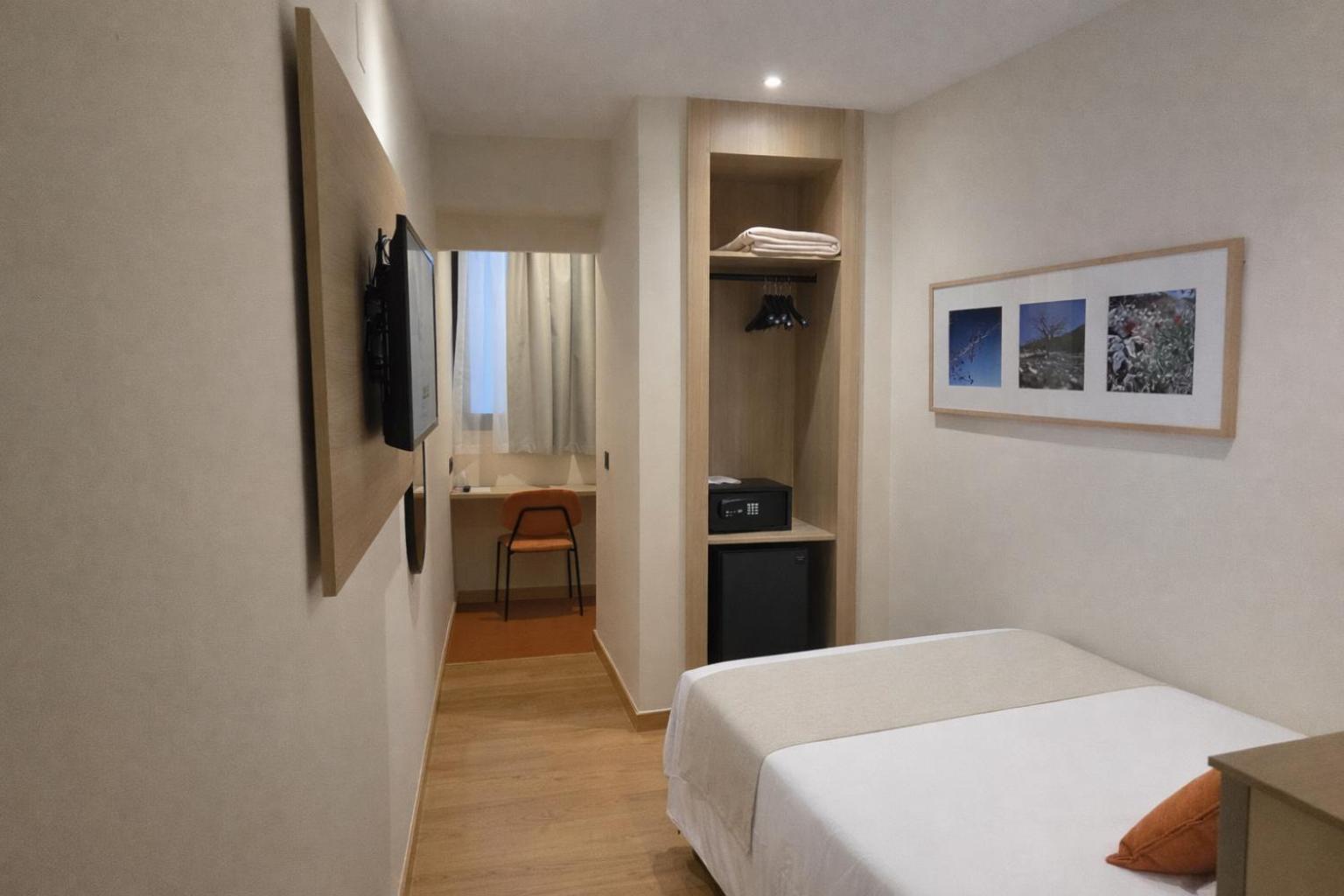 Interior Single Room