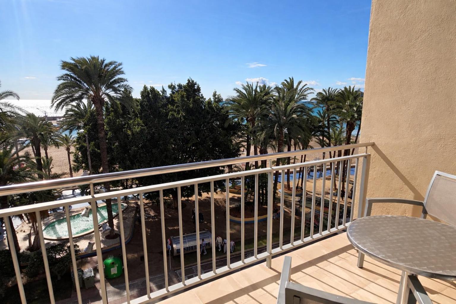 Double or Twin Room Sea View