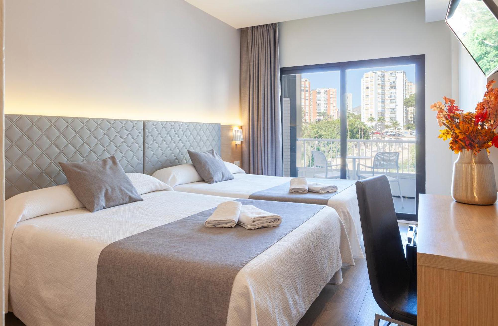 Deluxe Double or Twin Room Sea View