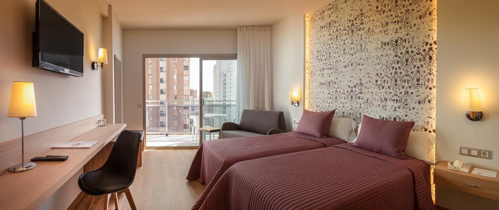 Superior Twin Room with Terrace (2 Adults + 1 Child)