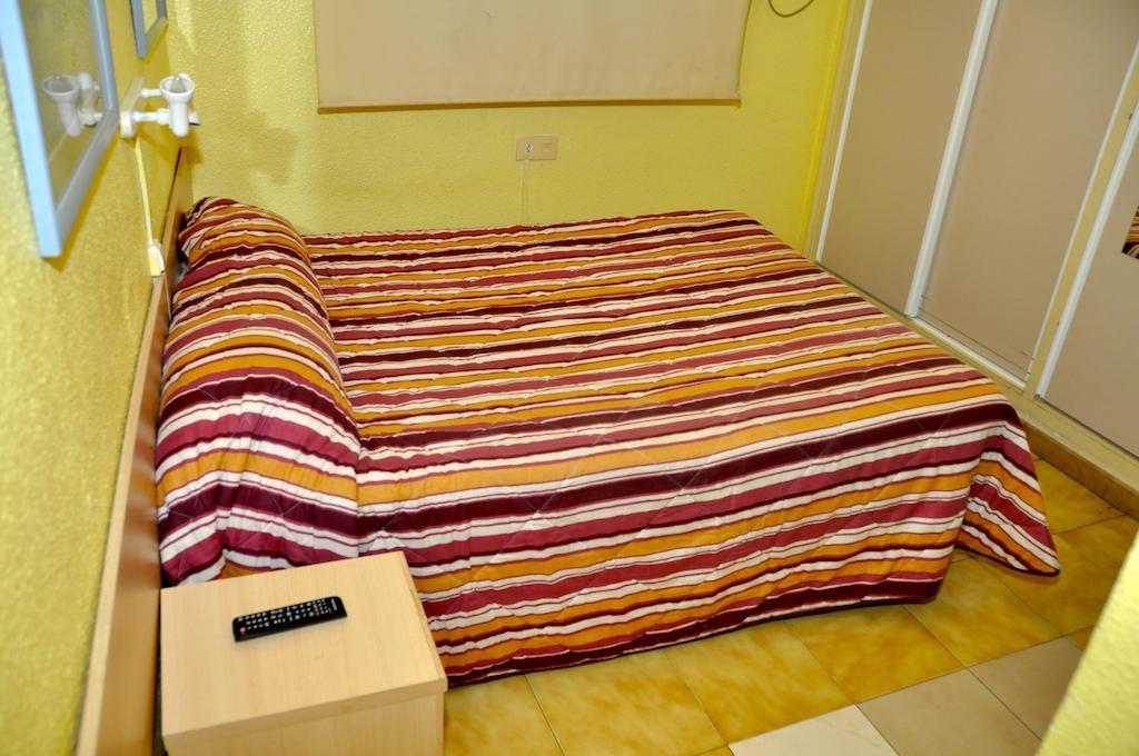 Single Room,245533917:JPEG