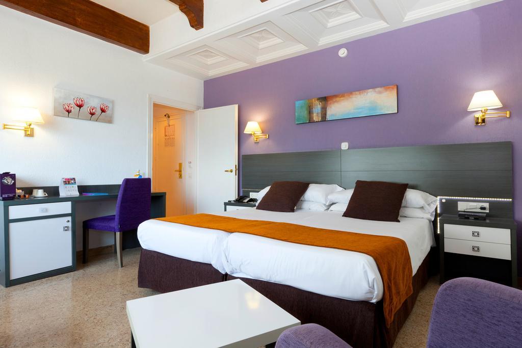 Tweepersoonskamer met 1 of 2 Bedden en Uitzicht op Zee
