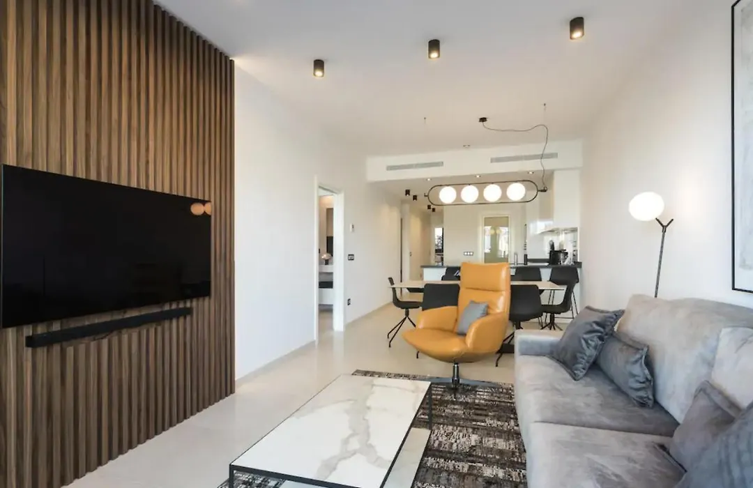 Luxury Apartment With Private Hot Tub By Poniente Beach-1