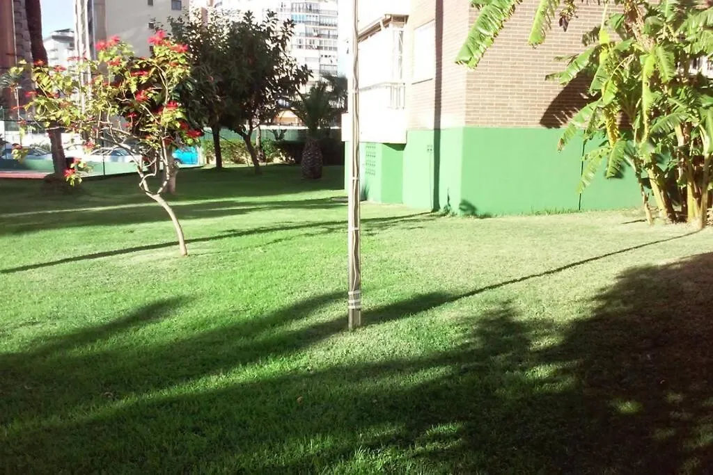 Apartamento Alteanos, Centrico Y Confortable, Soleado, Con Piscina Y Jardines, Tenis, Parking Exterior Comunitario, Y La Playa Andando 10 Min-1