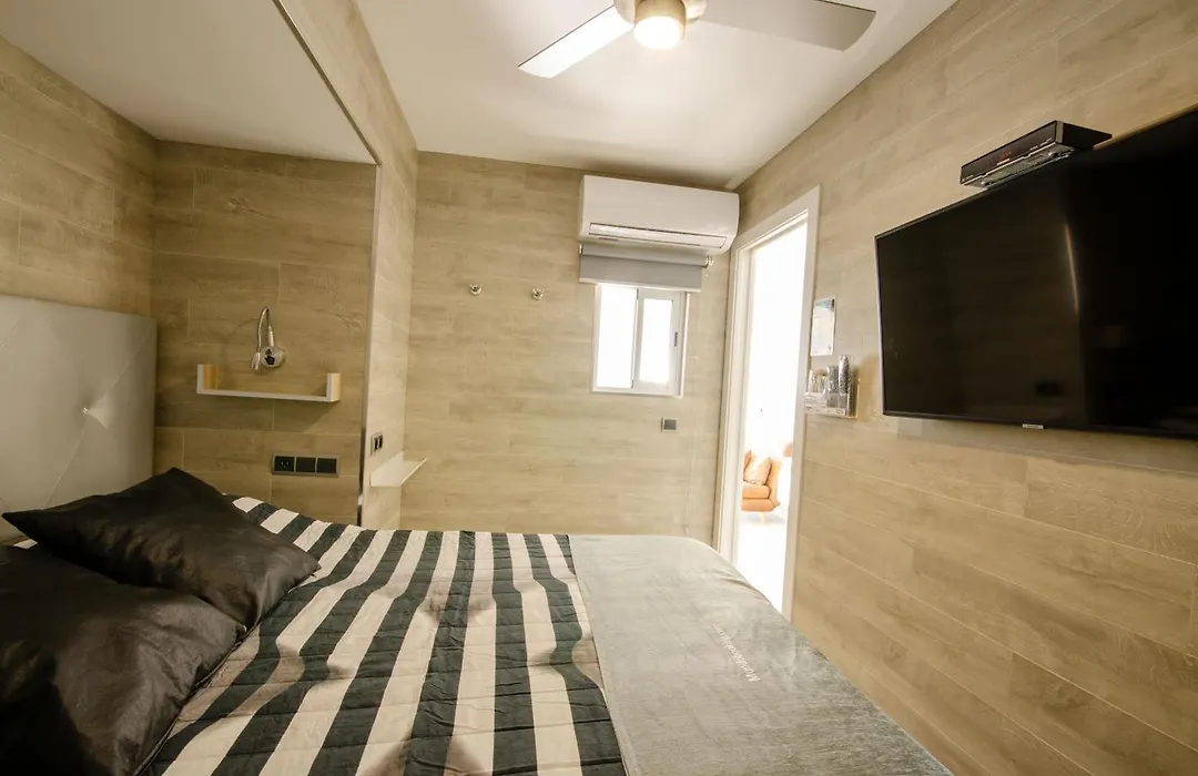 CABALLOS PREMIUM 16-F Levante Beach-1