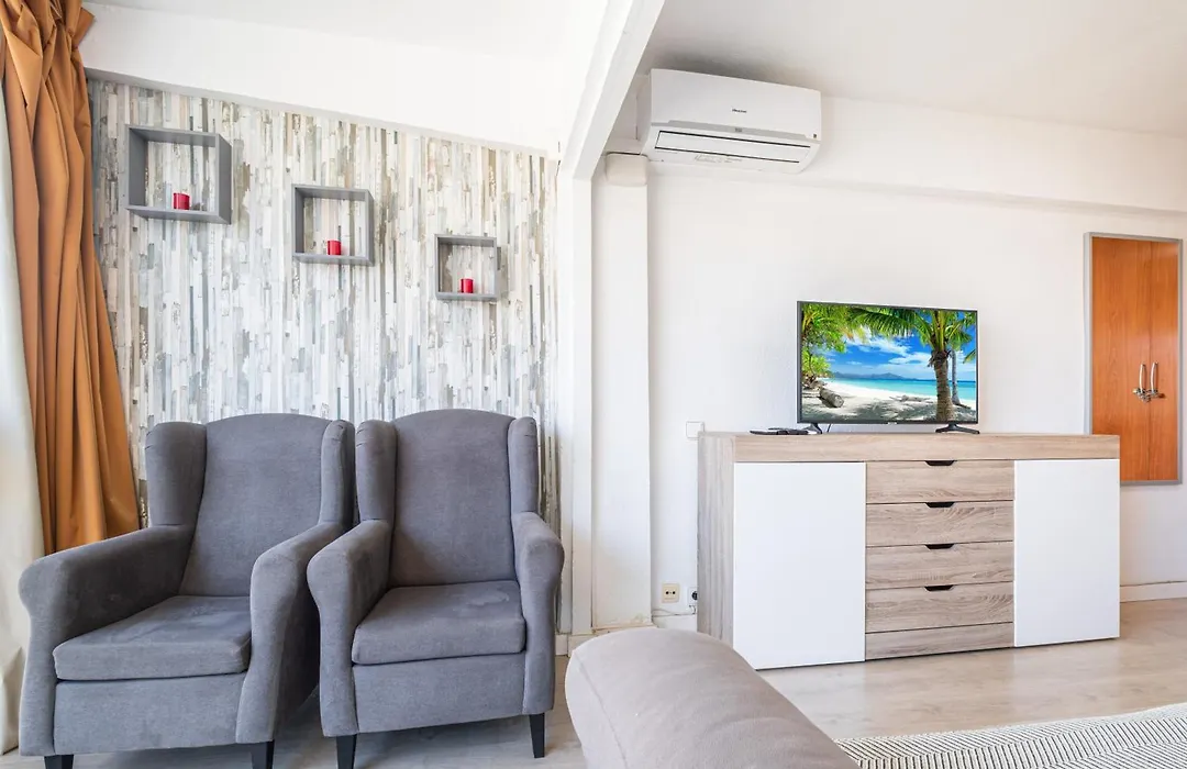 Donna II 7-32 Apartment Levante Beach-Old Town-1