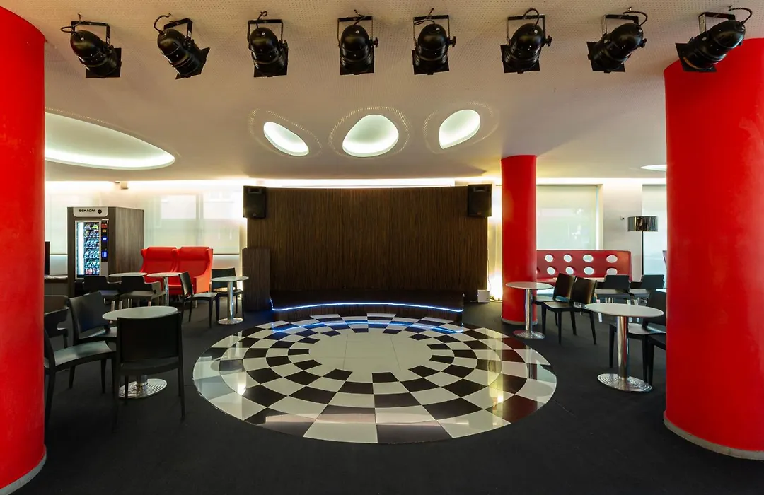 Hotel Oasis Plaza-1