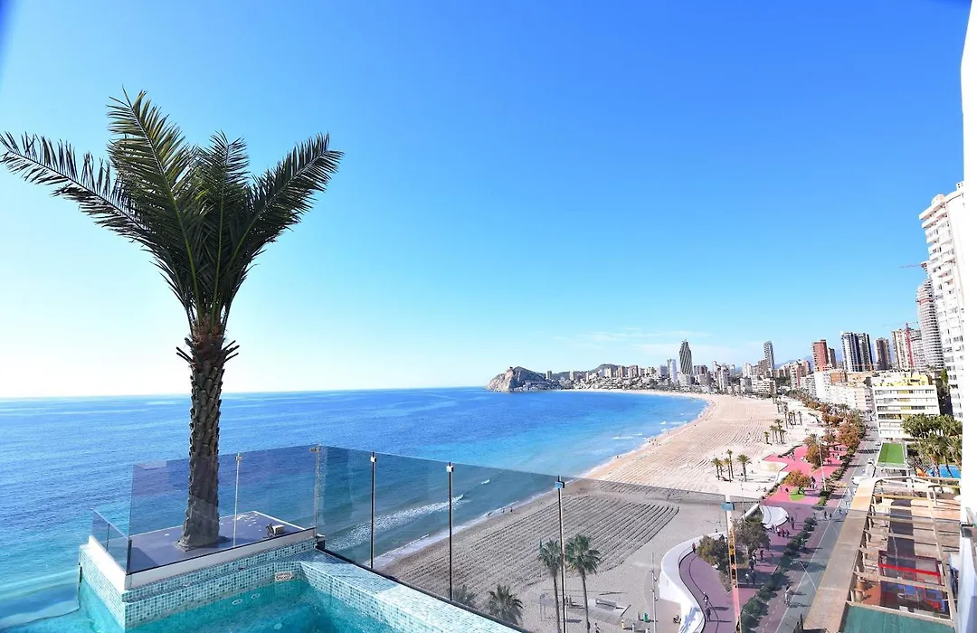 Apartamento De Lujo En Primera Linea De Playa-1