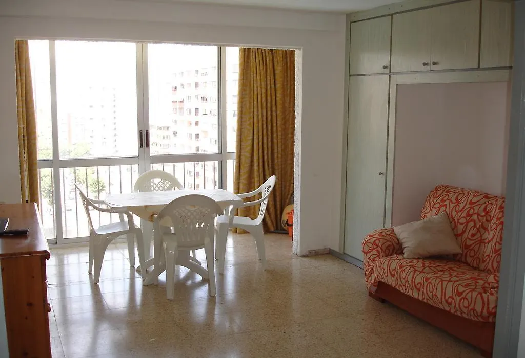 Bermudas Studio - Zand Properties-1
