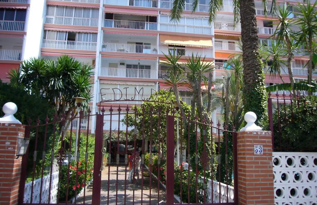 My Sweet Red Apartment-1