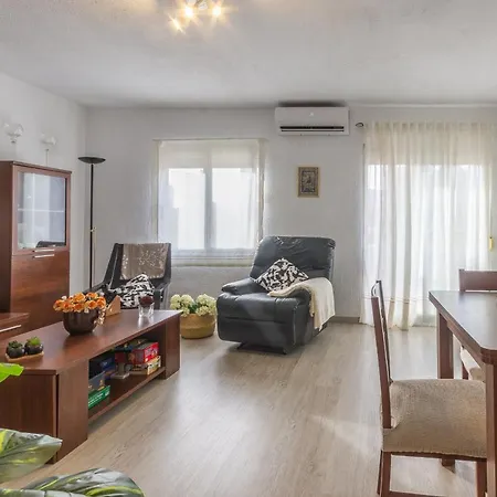 2Br Flat - Aircon - 5 Min Walk To Benidorm Beach-2