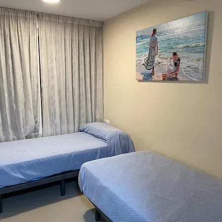Miramar Seafront Levante R596-3