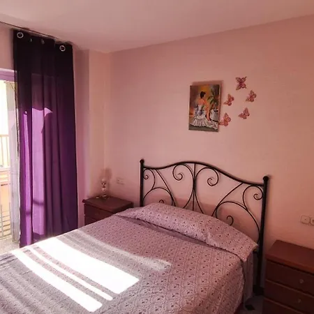 Apartamentos Casa May 1- Centro Benidorm-Solo Mayores De 30 Anos Y Familias-2