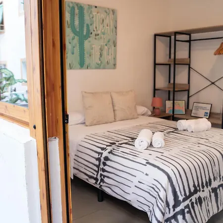 Apartamento en el centro a un minuto de la playa-2