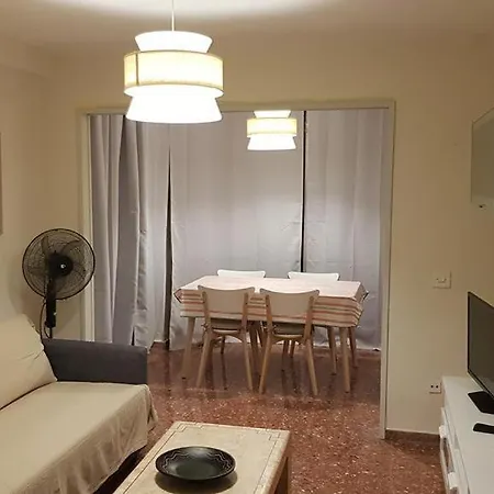 PLAYA LEVANTE BENIDORM-Apt, Alhambra, AIRE ACOND, PISCINA-WIFI-máximo 5 adul-1 niño ,-NO GRUP, JOVENES- Parking 10eur día-2
